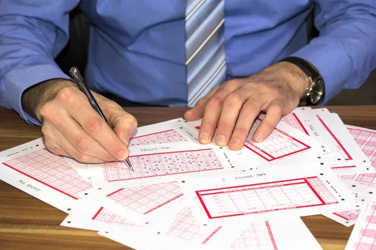 极速飞艇官方平台背景